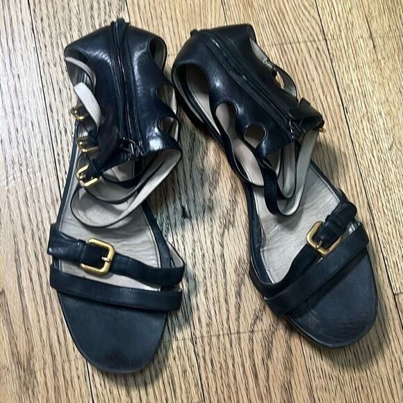 PRADA GLADIATOR BLACK LEATHER SANDALS SIZE 41/10 - Picture 2 of 11